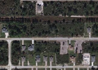 506 Windermere Dr, Lehigh Acres, FL 33972