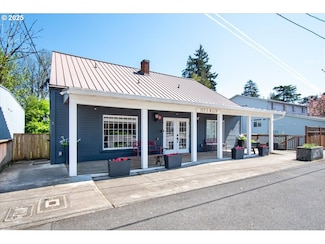 112 S Main Ave, Ridgefield, WA 98642