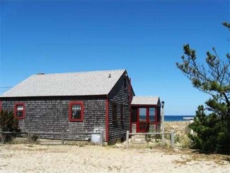 211 N Shore Blvd, East Sandwich, MA 02537