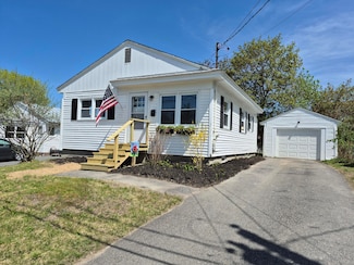6 Keyes St, Fairfield, ME 04937