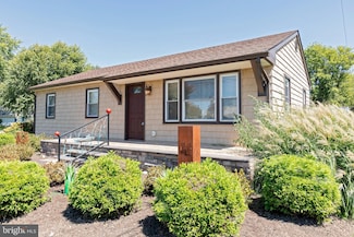 10 N Park St, Easton, MD 21601