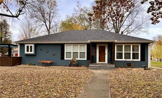 702 Hamblen Rd, Greenwood, MO 64034