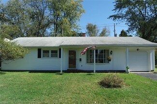6079 Magnolia Dr, Mentor On the Lake, OH 44060