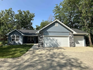 2108 Shore Dr, Beloit, WI 53511