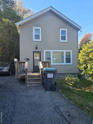 19 Nevins St, Ellenville, NY 12428