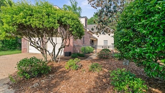 24 Pecan Acres, Hattiesburg, MS 39402