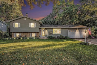 16672 Valley Forge Ln, Granger, IN 46530