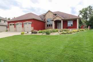 4473 66th St S, Fargo, ND 58104
