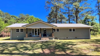 203 Gordy St, Chatom, AL 36518