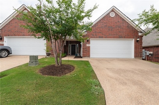 1607 Culture Ln, College Station, TX 77845