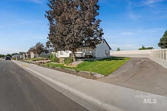 2351 N Black Fire Ave, Star, ID 83669