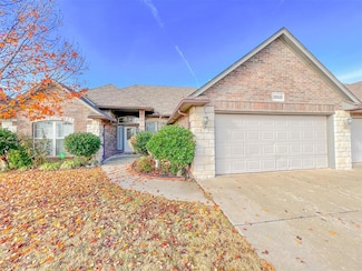 16505 Moorgate Ln, Edmond, OK 73012