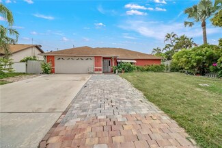 27540 Playa Del Rey Ln, Bonita Springs, FL 34135