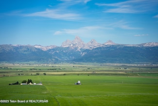 2522 Grandview Dr, Tetonia, ID 83452