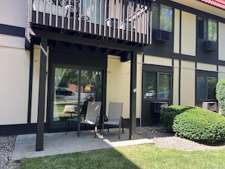 8 Loudon Dr Unit 1, Fishkill, NY 12524