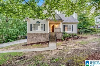 1812 Strawberry Ln, Birmingham, AL 35244