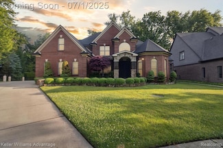 27715 Stephany Ct, Harrison Township, MI 48045