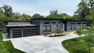 2021 Old Briar Rd, Highland Park, IL 60035
