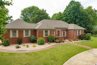 91 Robertson Rd S, Murray, KY 42071