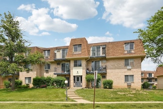 226 Shorewood Dr Unit 2, Glendale Heights, IL 60139