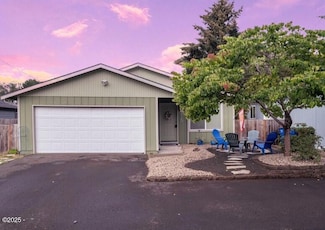 6715 SW Inlet Ave, Lincoln City, OR 97367