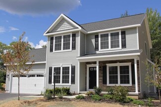 5 Julia Rose Ct, Glenmont, NY 12077