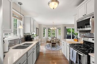100 Beauview Ave, Nashua, NH 03064