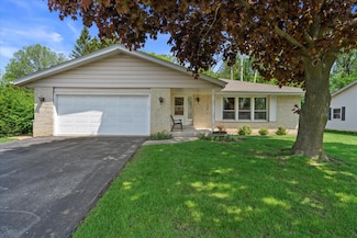 1150 W Glen River Rd, Milwaukee, WI 53217