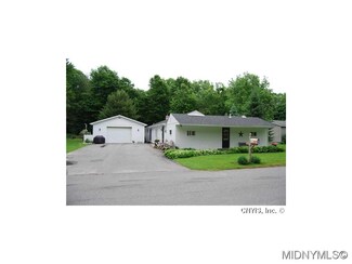 6408 Lakeshore Rd S, Verona, NY 13478