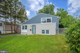 1005 10th Ave, Folsom, PA 19033