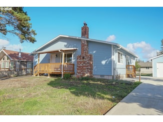 2469 Pine St, Seaside, OR 97138