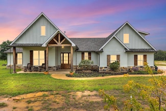1009 Rose Brooke Ln, Springtown, TX 76082