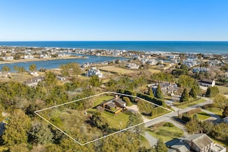 6 Leaward Ln, Quogue, NY 11959