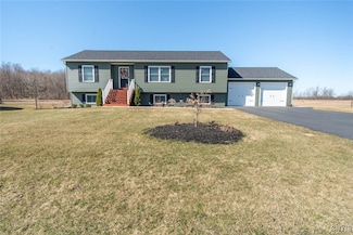 43 Grant St, Dexter, NY 13634