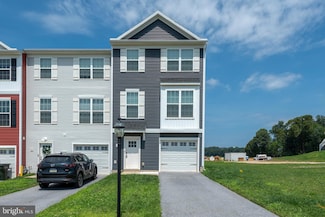 34 Hudson Blvd, Red Lion, PA 17356