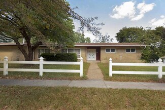 2016 W Indiana Ave, Elkhart, IN 46516