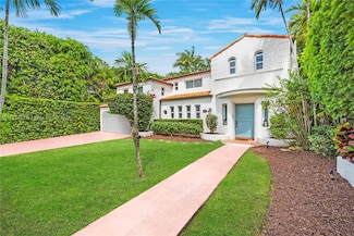 5621 Alton Rd, Miami Beach, FL 33140