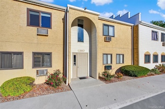 21 Carnaby St Unit C, Wappingers Falls, NY 12590