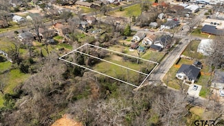 1129 S Saleh Ave, Tyler, TX 75702