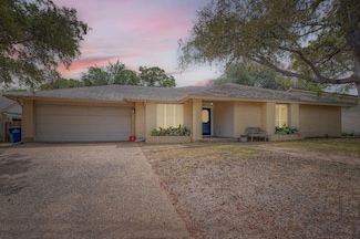 10705 Pinehurst Dr, Austin, TX 78747