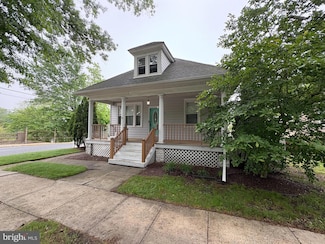 105 Pine St, Mount Holly, NJ 08060