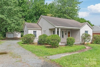 2722 Eastway Dr, Charlotte, NC 28205