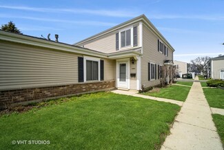1484 Quaker Ln Unit 166C, Prospect Heights, IL 60070
