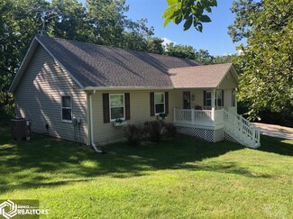 19099 Lilac Ave, Bloomfield, IA 52537