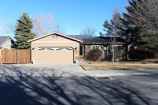 4060 SW Ben Hogan Dr, Redmond, OR 97756