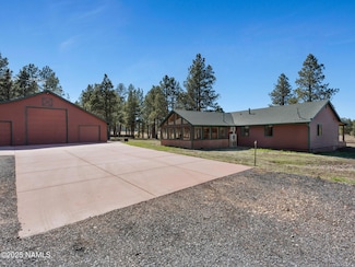 6956 N Sanderson Pass Rd, Parks, AZ 86018