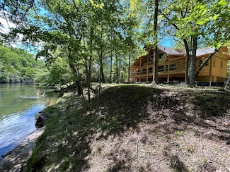 577 Blackberry Dr, Mineral Bluff, GA 30559
