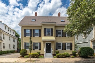 352 Cabot St, Beverly, MA 01915