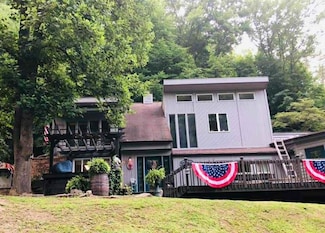 611 Blue River Branch Rd, Prestonsburg, KY 41653