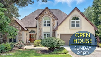 705 Lago Cir, Knoxville, TN 37922